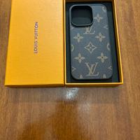 cover parallela LOUIS VUITTON iphone 15pro