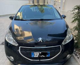 Peugeot 208 - 2015