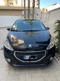 Peugeot 208 - 2015