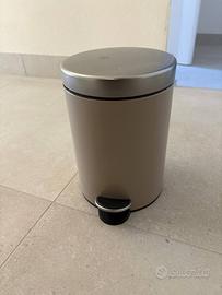 Bidoncino da bagno Ikea