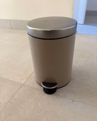 Bidoncino da bagno Ikea