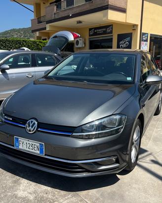 Volkswagen Golf 1.5 TGI DSG 5p. Executive BlueMoti