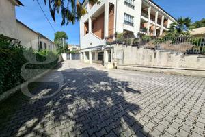 Negozio Atina [2025/033ACG]