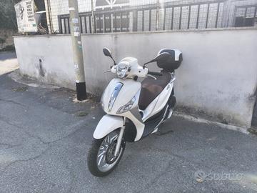 Piaggio Medley 125