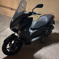 x max 125