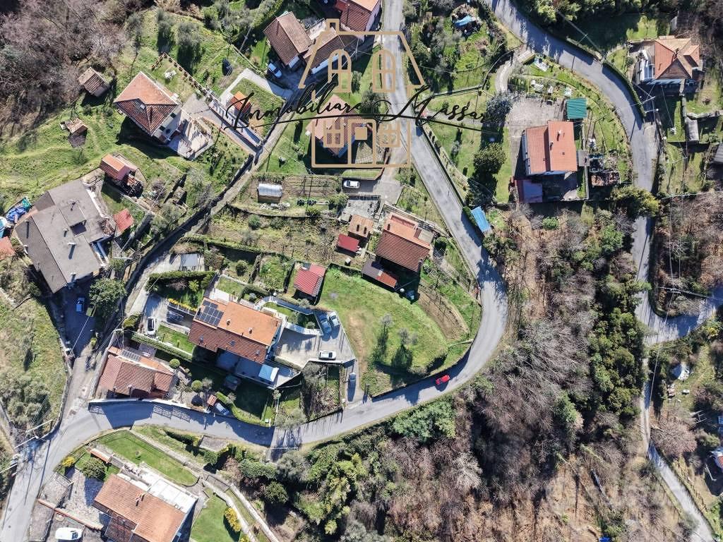 Terreno di 694 m² a Riccò del Golfo di Spezia - Altro
