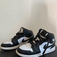 Jordan 1 mid