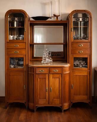 Elegante vetrina liberty primi 900