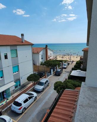 50 mt dal mare, 3 camere