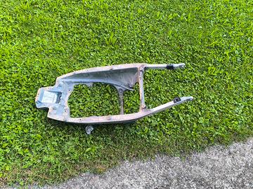 telaietto posteriore telaio Tmax 530 