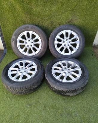 Cerchi e gomme Compass da 235/60/17
