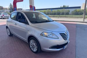 Lancia Ypsilon 1.2 69 CV 5 porte GPL Ecochic Plati