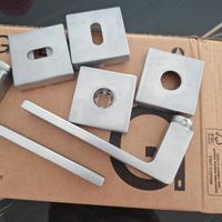 maniglie moderne porte interne 