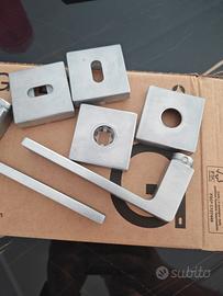 maniglie moderne porte interne 