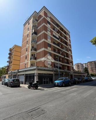 5 LOCALI A LATINA