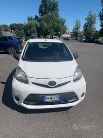 TOYOTA Aygo 1ª serie - 2012