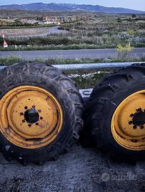 gomme trattore pari al nuovo