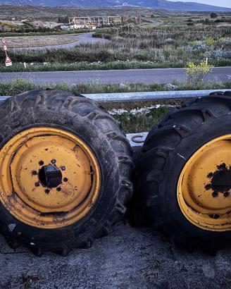 gomme trattore pari al nuovo