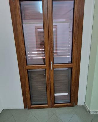 PORTAFINESTRA PVC + PERSIANA ALLUMINIO 1100X2230