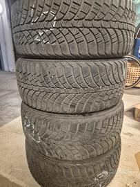 treno Kumho wintercrafrt 234/40 18