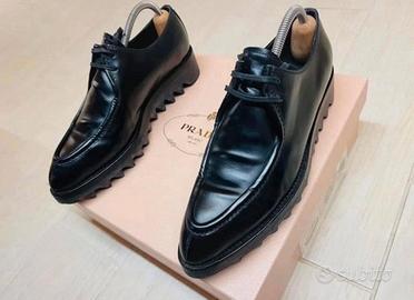 PRADA scarpe