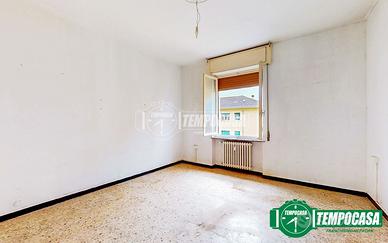 APPARTAMENTO DI AMPIA METRATURA!!!