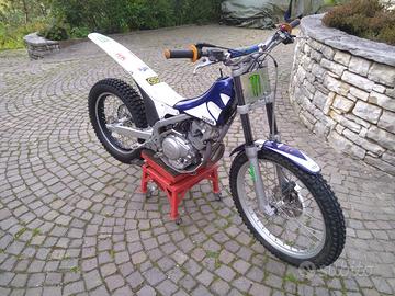 MOTO DA TRIAL SCORPA YAMAHA 175 CC 4T 4 TEMPI