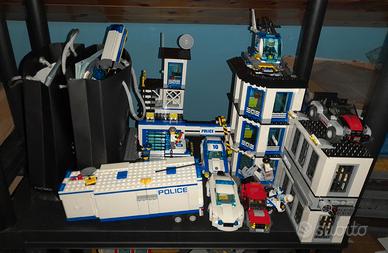 Lotto lego originali polizia,stazione, camion ecc