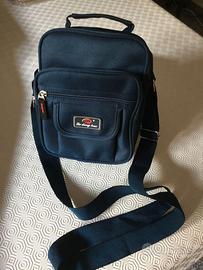 TRACOLLA BLU UOMO NUOVA MAI USATA CON 3 COMODE ZIP