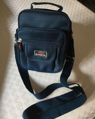 TRACOLLA BLU UOMO NUOVA MAI USATA CON 3 COMODE ZIP