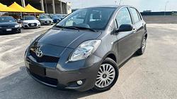 TOYOTA YARIS 1.0 5 porte-Now
