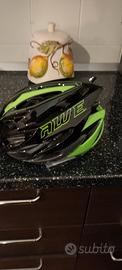 caschetto bici marca AWE