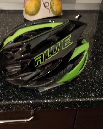 caschetto bici marca AWE