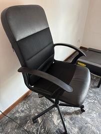 2 sedie IKEA RENBERGET nere da ufficio – girevoli 