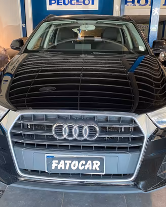 Audi Q3 2.0 TDI 120 CV Business