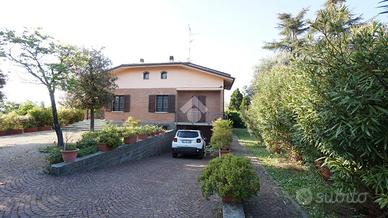 VILLA SINGOLA A FIORANO MODENESE