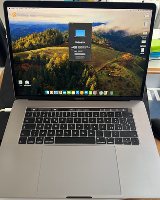 Macbook pro 15" con alimentatore