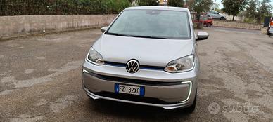 VOLKSWAGEN e-UP 2020