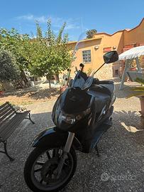 Beverly 250