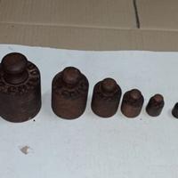 Lotto 6x Antico Peso in ferro per bilancia stadera