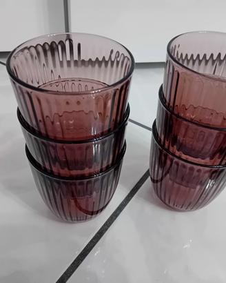 piatti e bicchieri 