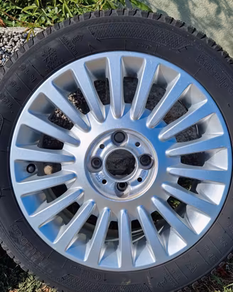 Cerchi e gomme 185 55 15 Fiat 500