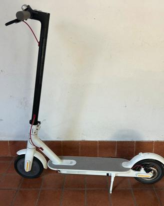Monopattino elettrico Xiaomi Mi Electric Scooter 3