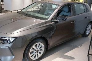 Opel Astra 1.2 Turbo 110 CV Edition