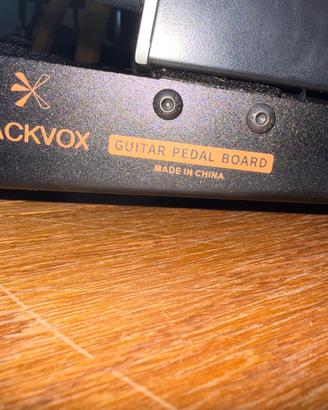 BackVox 50 - No Pedali, solo Pedalboard!