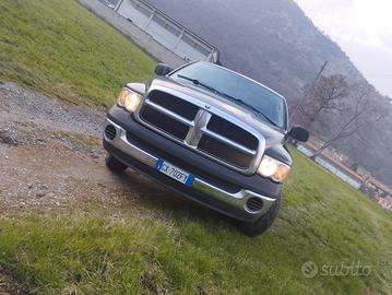 Dodge Ram 1500 pikup 
