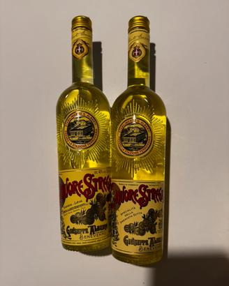 Coppia di liquore Strega