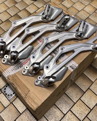 Staffe Pedane MV Agusta