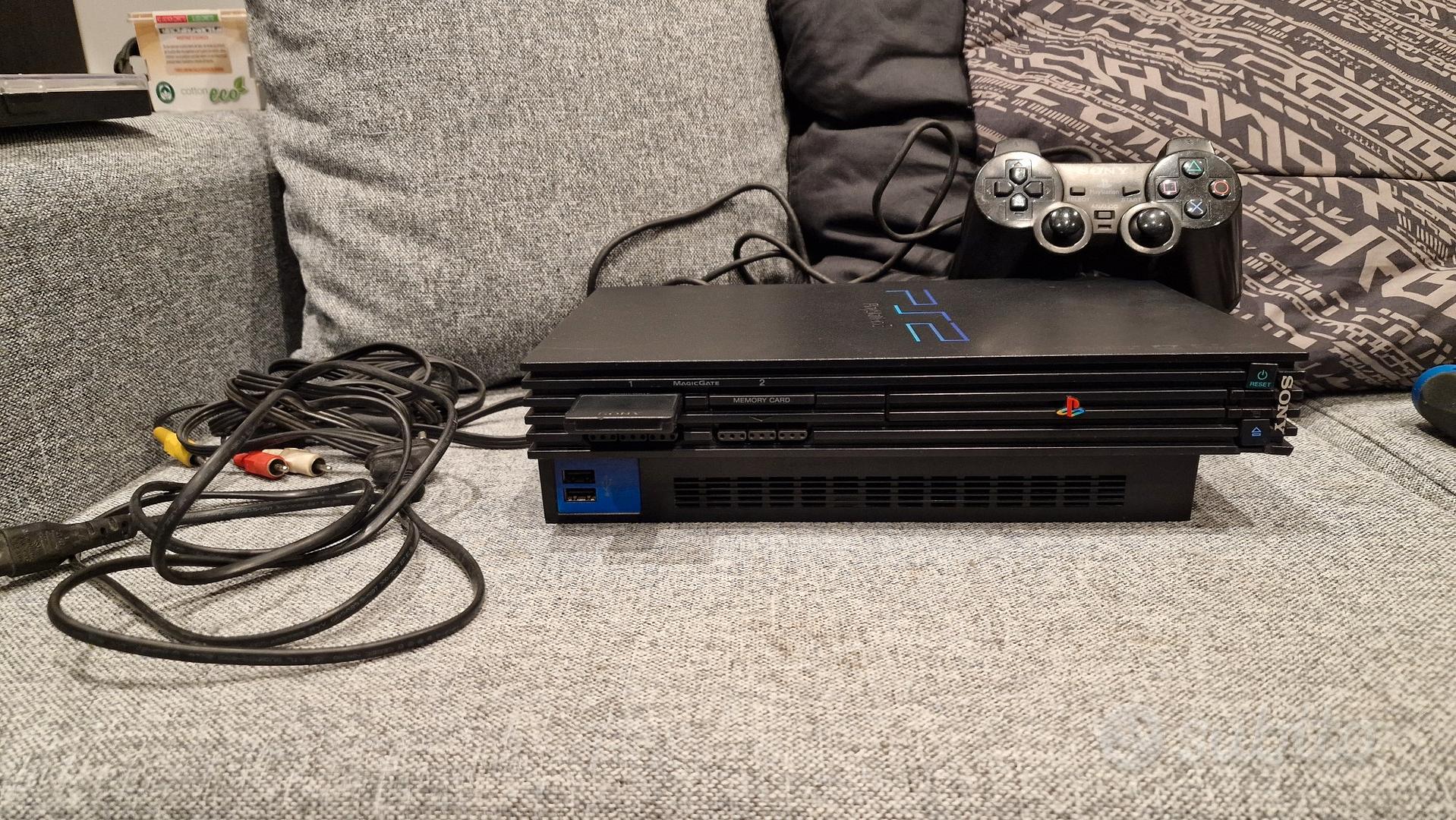 PLAYSTATION 2 FAT COMPLETA - Console e Videogiochi In vendita a Napoli