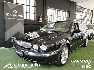 Jaguar X-Type 2.2D cat Wagon Executive GARANZIA 12